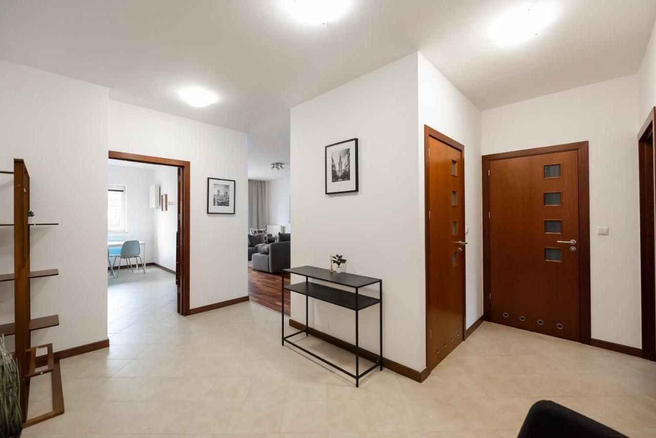Wola Sunset Apartment Free Parking Варшава Экстерьер фото