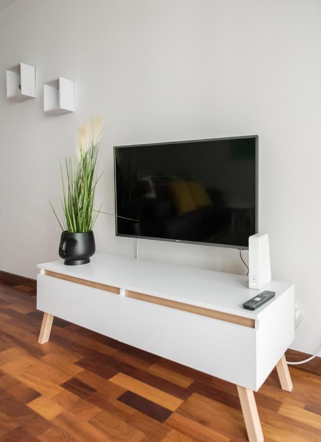 Wola Sunset Apartment Free Parking Варшава Экстерьер фото